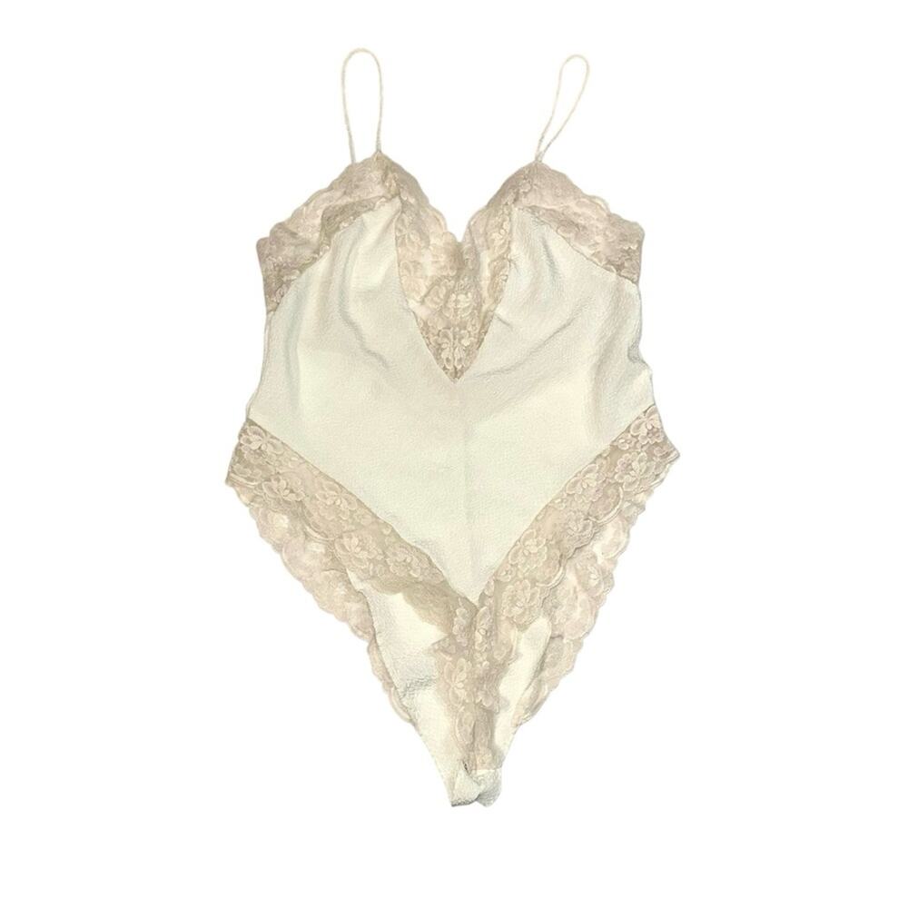 Victoria's Secret Vintage Gold Label Cream Lace Teddy Bodysuit MEDIUM